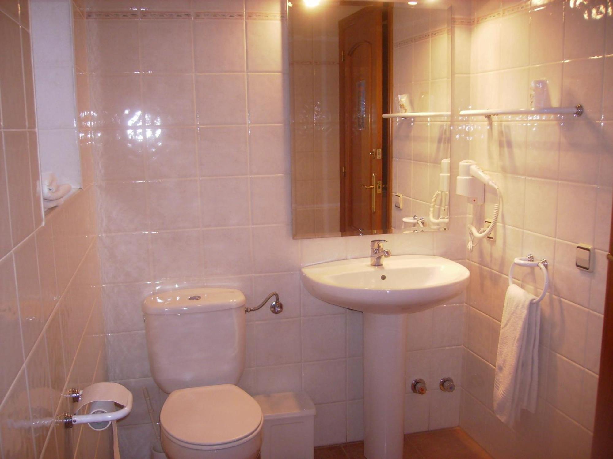 Hostal Pernalle Ериявал Екстериор снимка