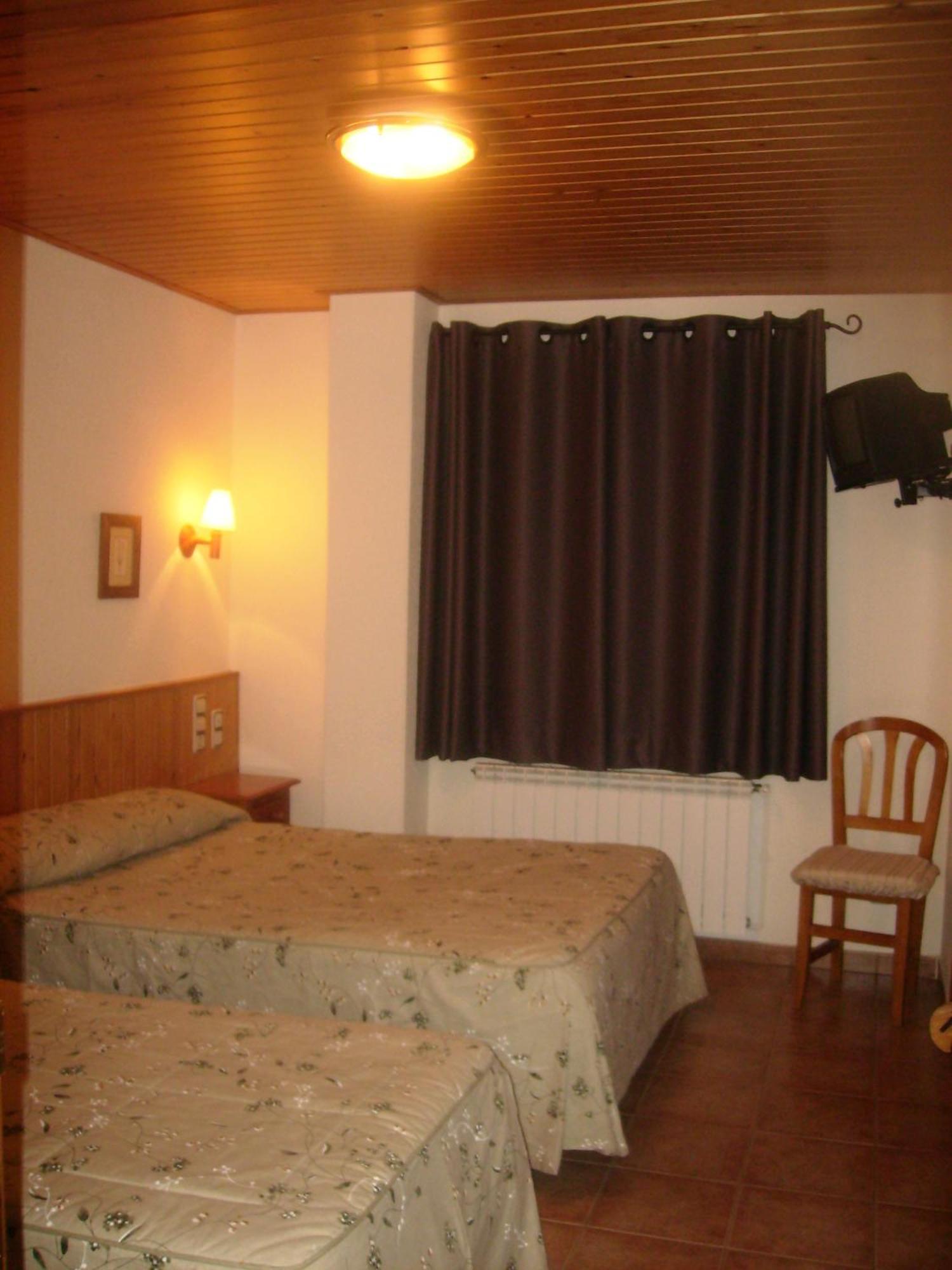 Hostal Pernalle Ериявал Екстериор снимка