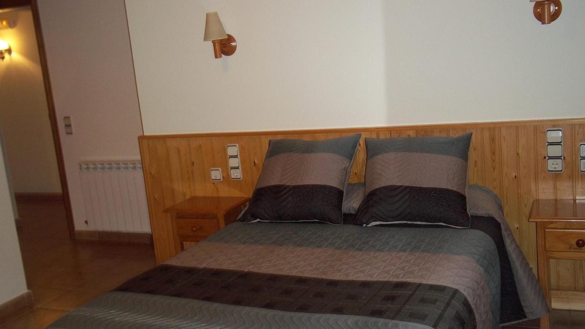 Hostal Pernalle Ериявал Екстериор снимка