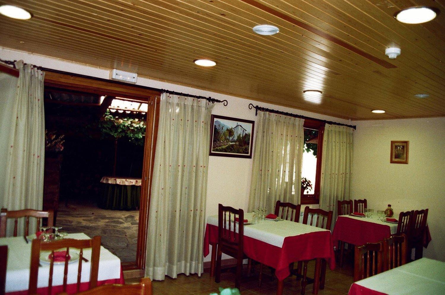 Hostal Pernalle Ериявал Екстериор снимка