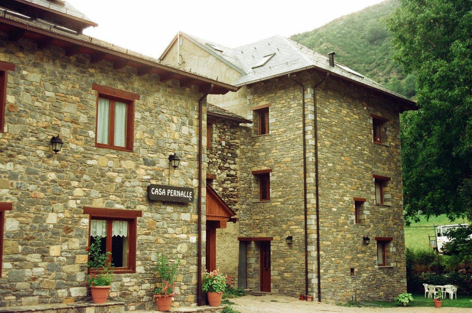 Hostal Pernalle Ериявал Екстериор снимка